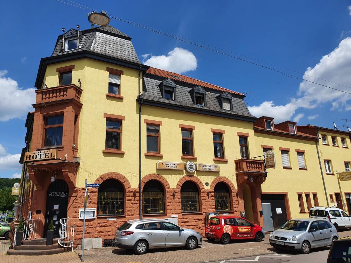 Stay2Night Hotel Дилинген Екстериор снимка